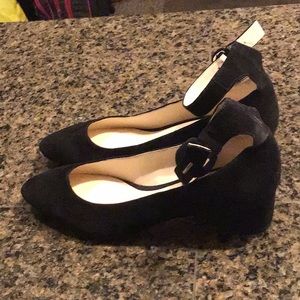 Like new heeled Mary Jane